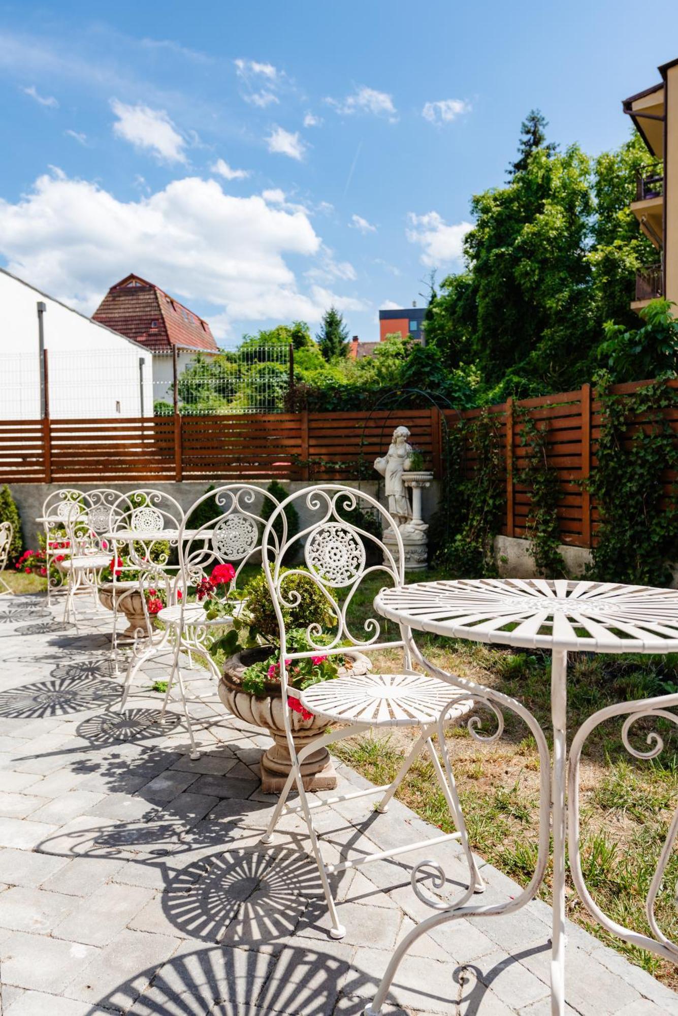 Ateneea Luxury Rooms Cluj-Napoca Buitenkant foto